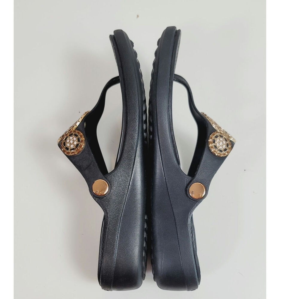 Crocs Sanrah Diamante Wedge Flip Sandal in Black, sz 10 - Picture 12 of 16